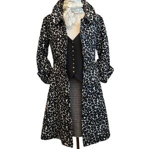 Tov Holy G Leapord Print Coat Size 4